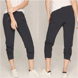 Athleta Pants Womens 4 Gray Aspire Ankle Hiking Athletic Travel Sporty Stretch